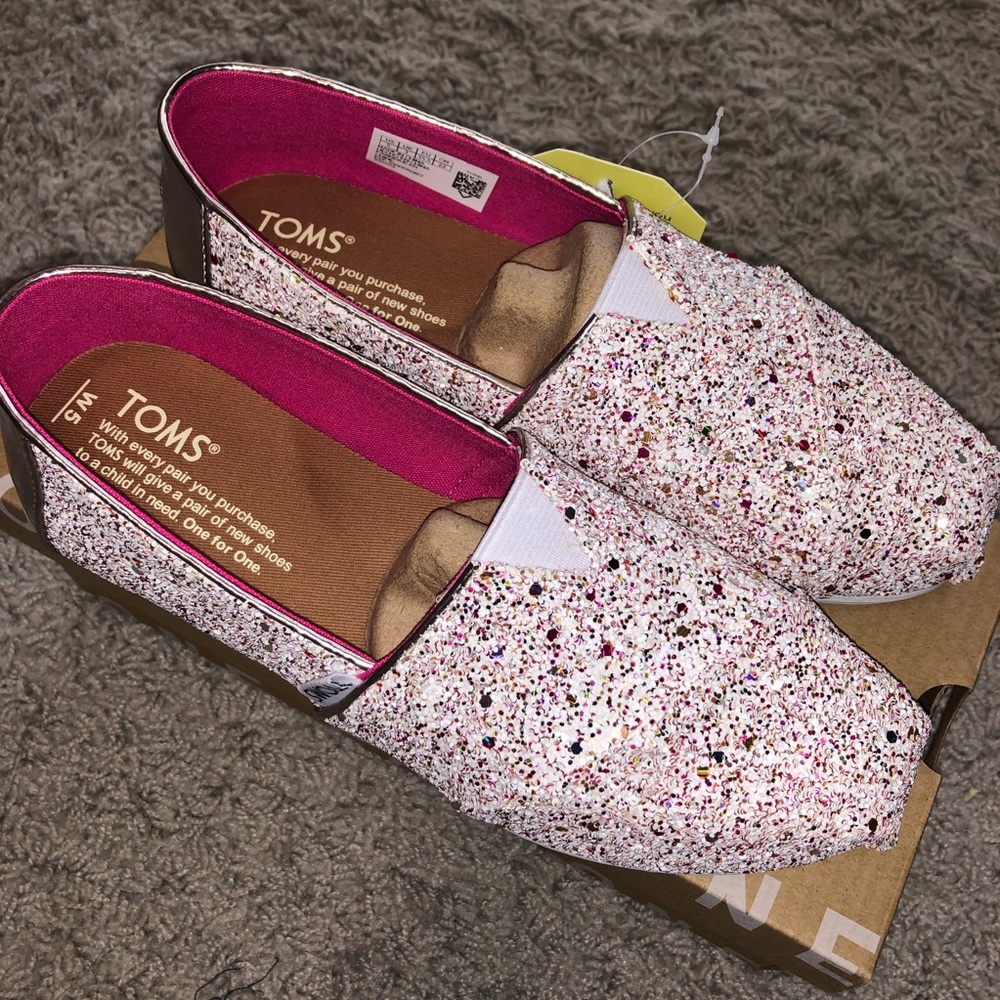 NWT TOMS Candy Cane Glitter Alpargata Flat